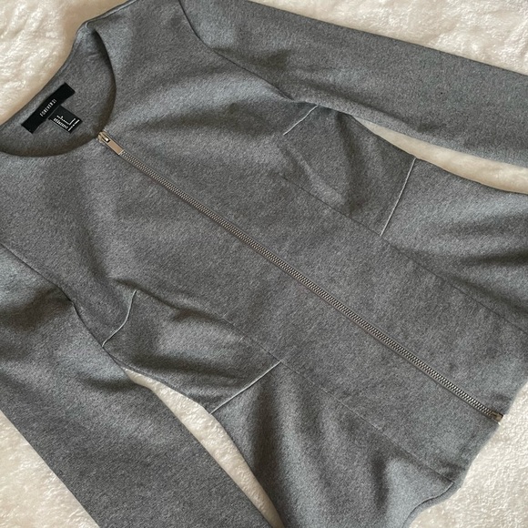 Sweater - Picture 3 of 3